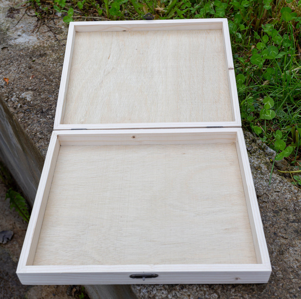 Unfinished Wood Box With Hinges box--decorative boX  41x36x4,5 cm