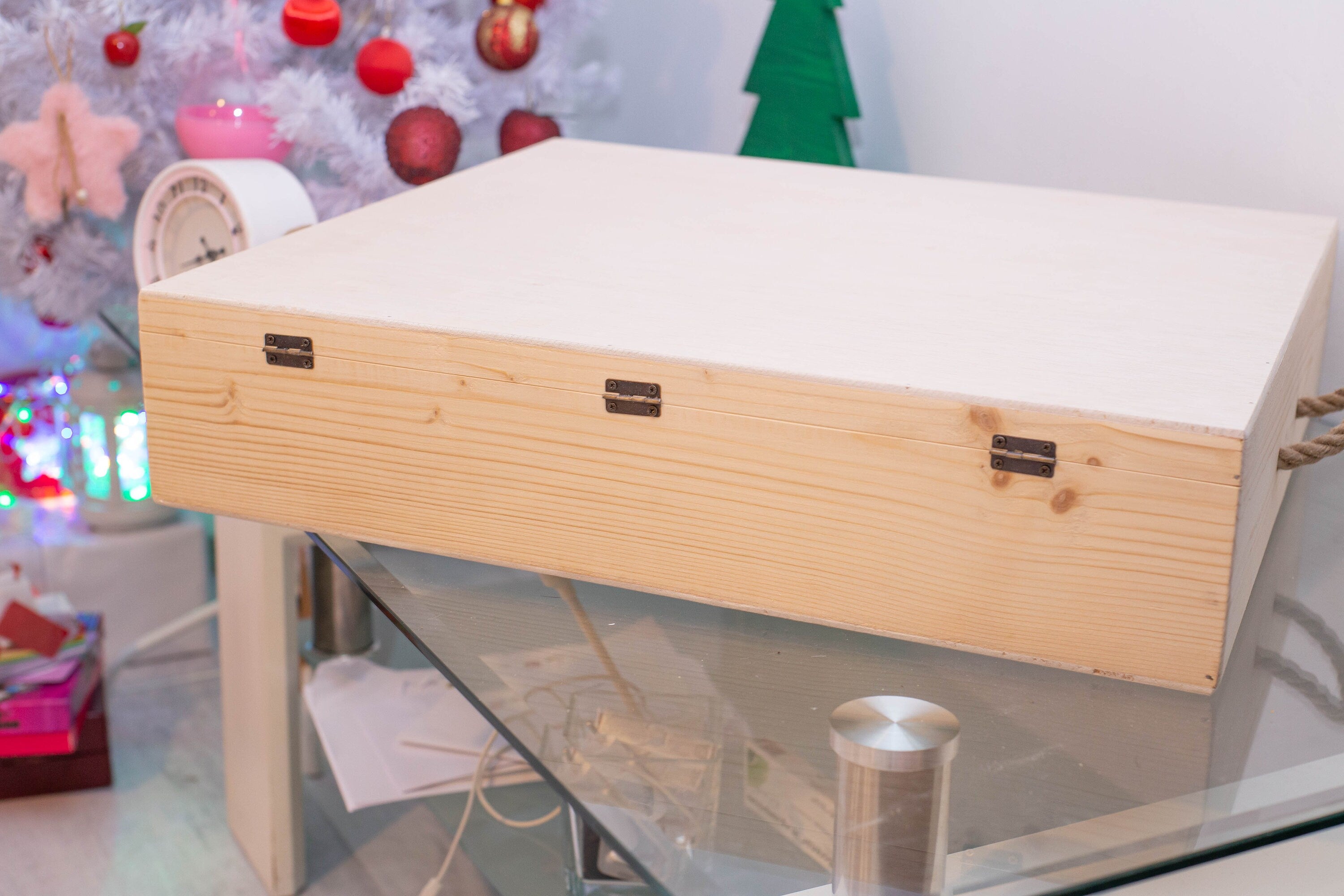 Cutie de lemn natur XL 55X50X12 CM cu manere de sfoara