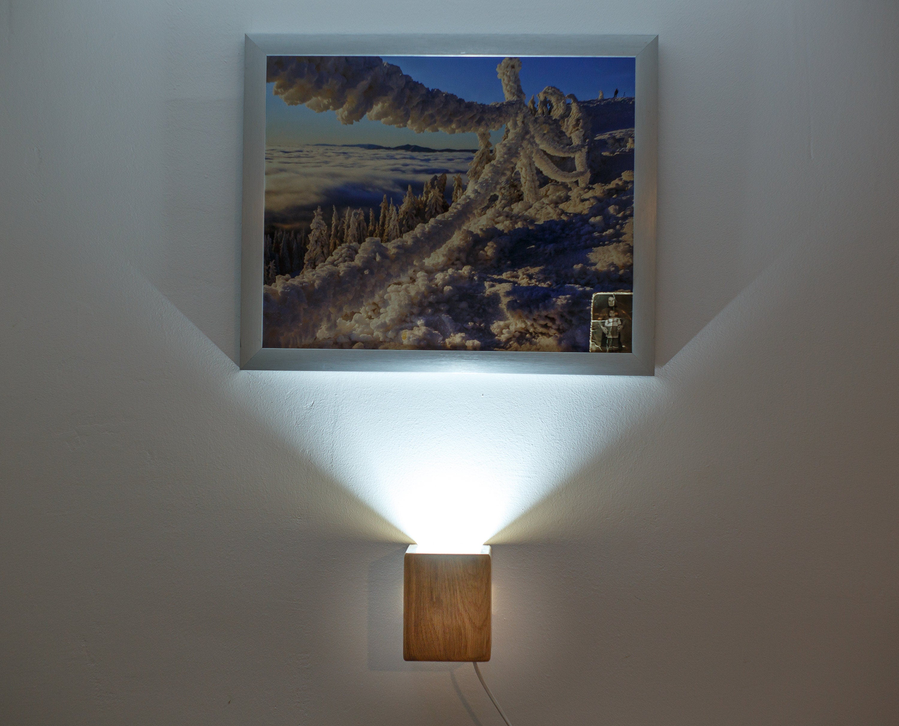 Corp iluminat din lemn de stejar,pentru dormitor,living