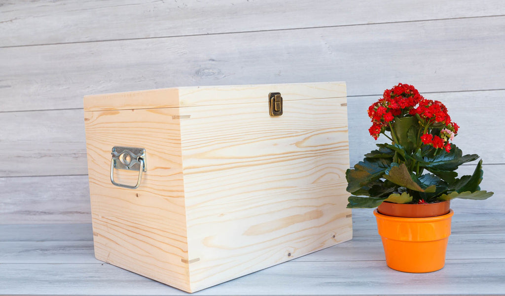 Cufar/cutie din lemn cu capac 34x26x30 cm