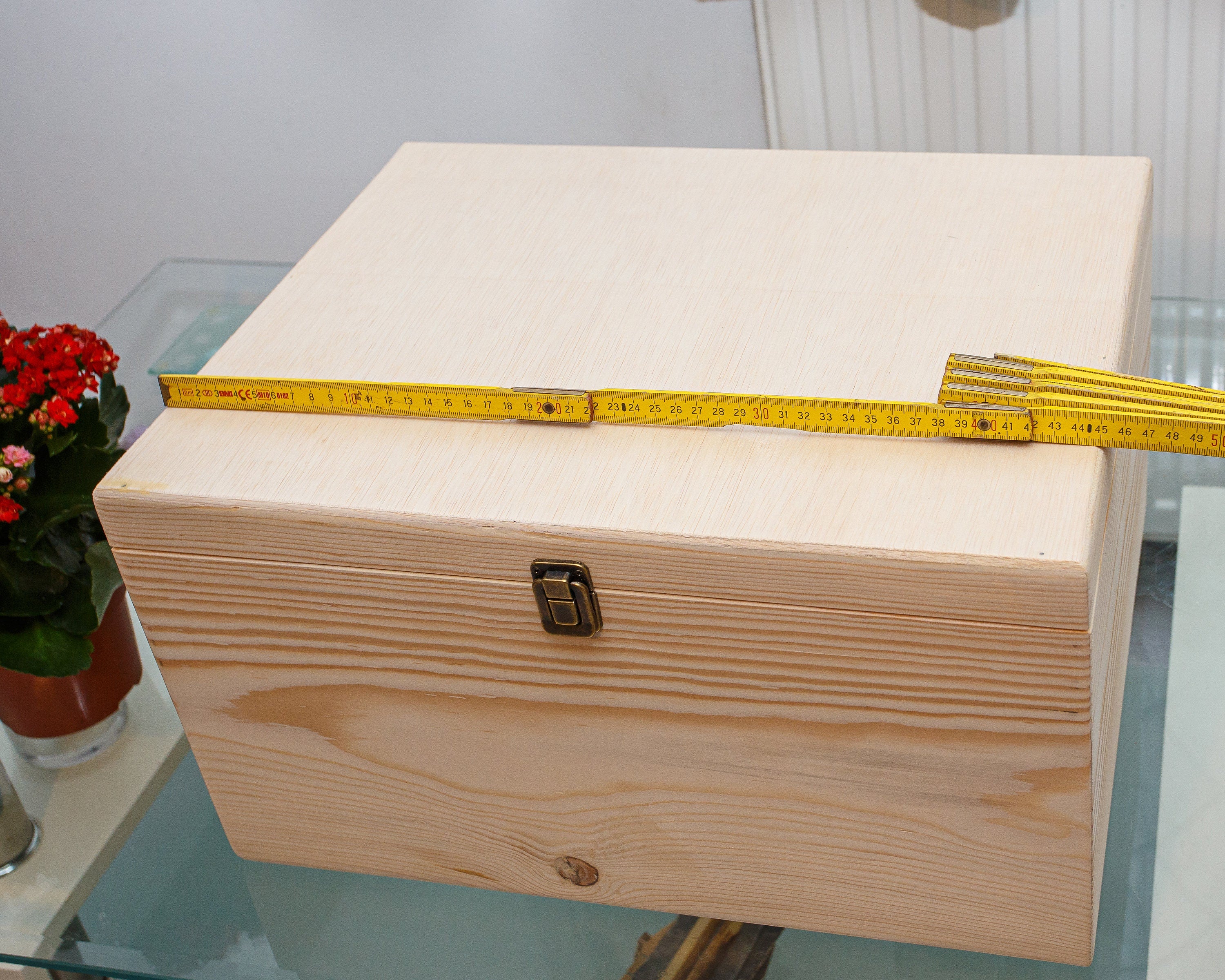 Cufar lemn cu capac 42x32x25 cm