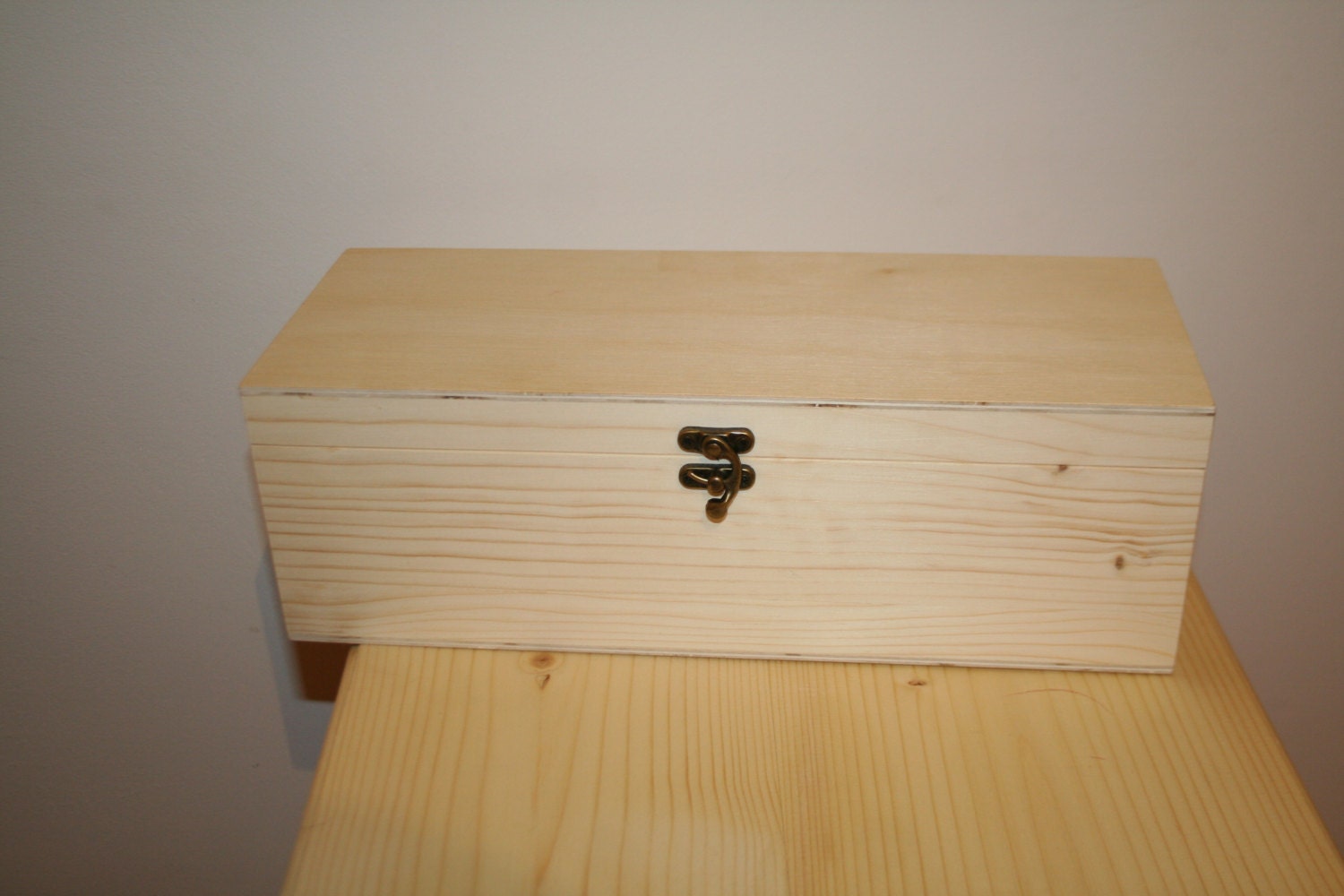 Cutie lemn – sticlă de vin – 33x12x10 cm