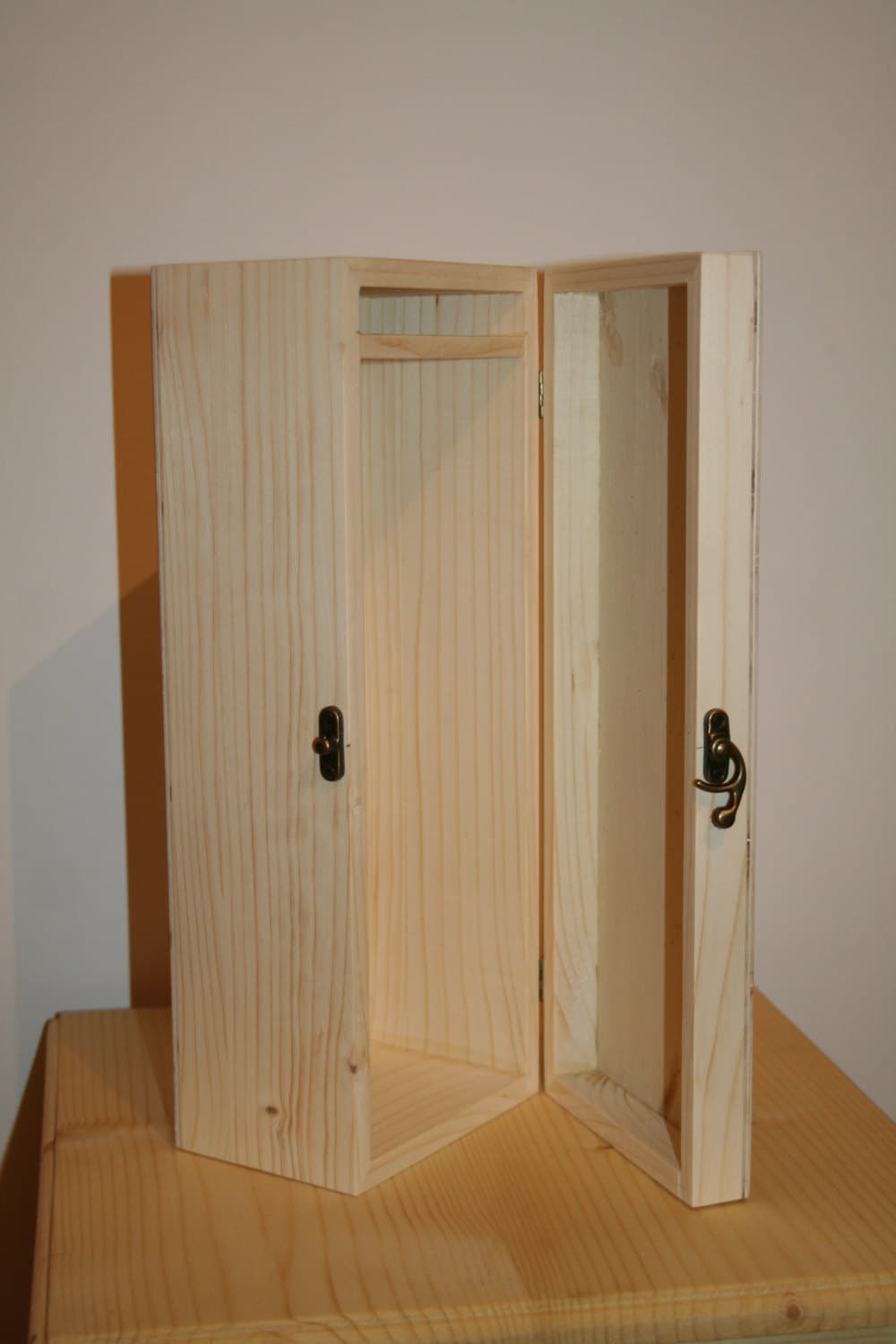 Cutie lemn – sticlă de vin – 33x12x10 cm