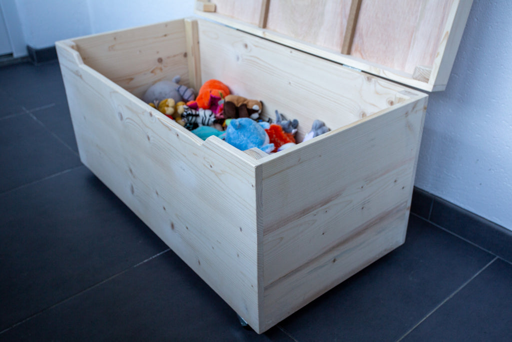 Cufar de lemn cu capac ,se poate decora sau vopsi 100x50x50cm