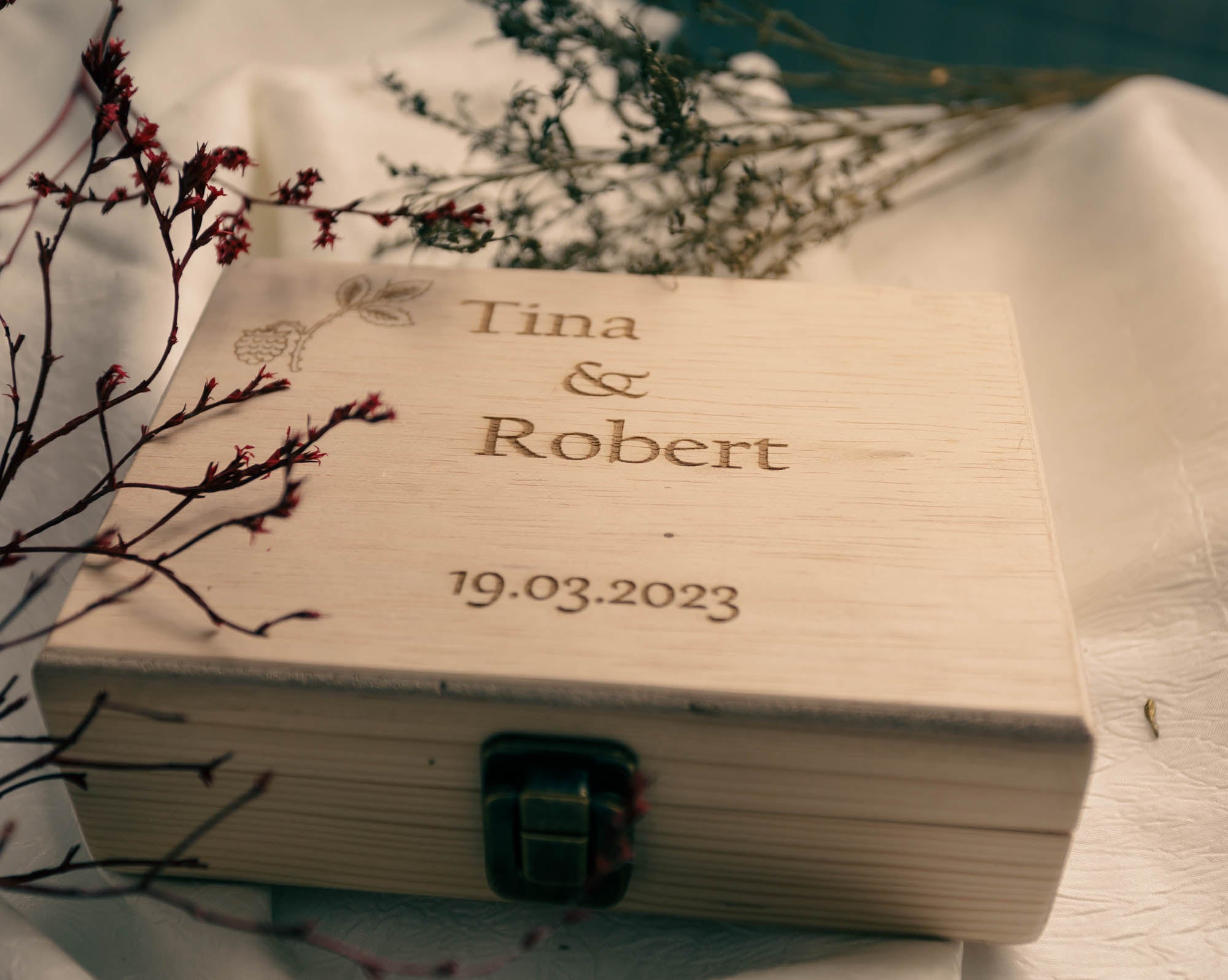 Unfinished Pine Wood Box with Hinges: DIY Craft Storage