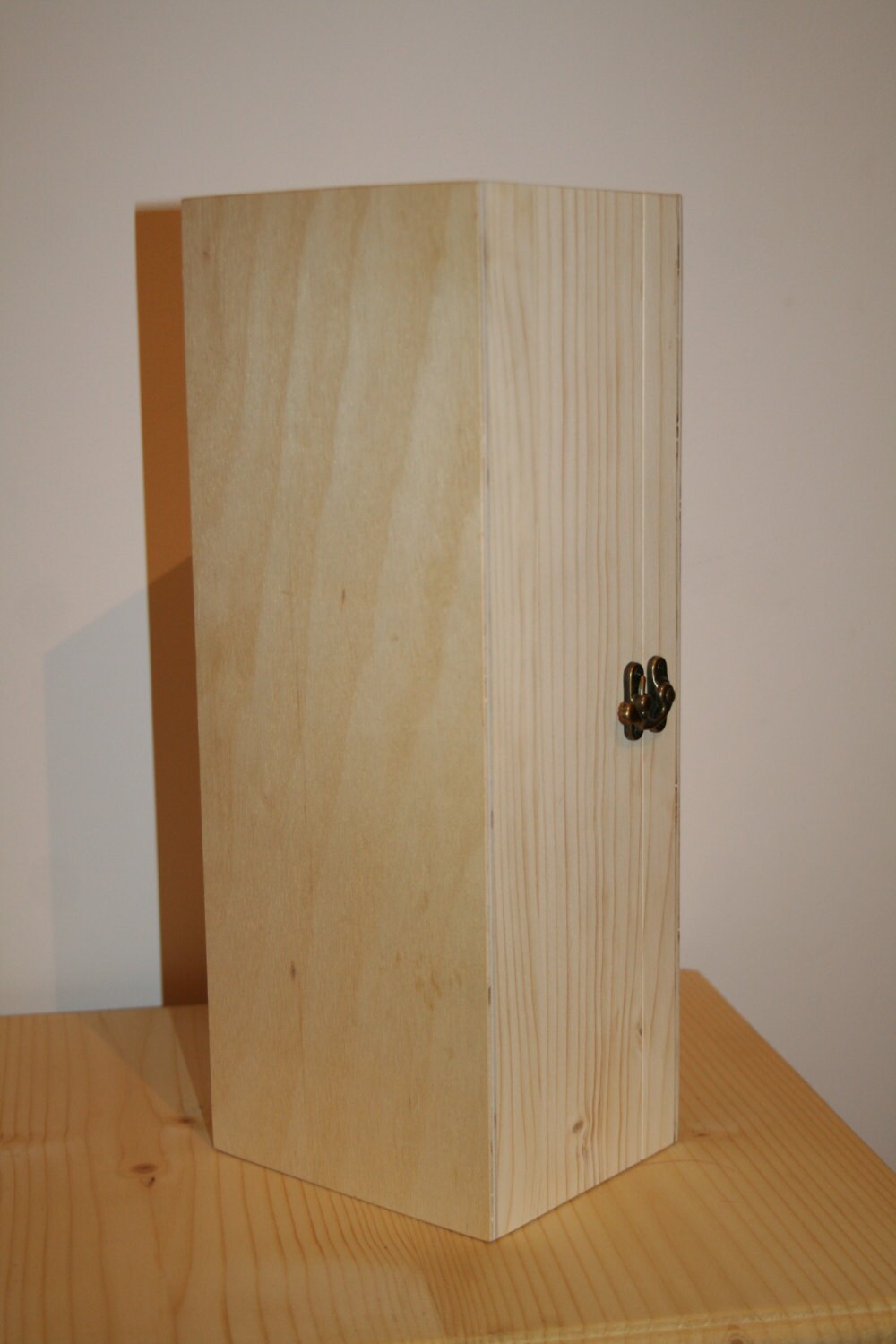 Cutie lemn – sticlă de vin – 33x12x10 cm