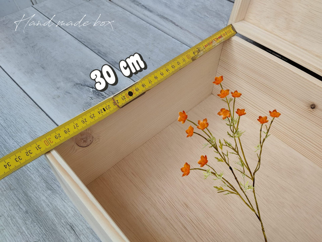 Unfinished Pine Wood Box with Hinges: DIY Craft Storage (15.7x11.8x5.9 INCH)