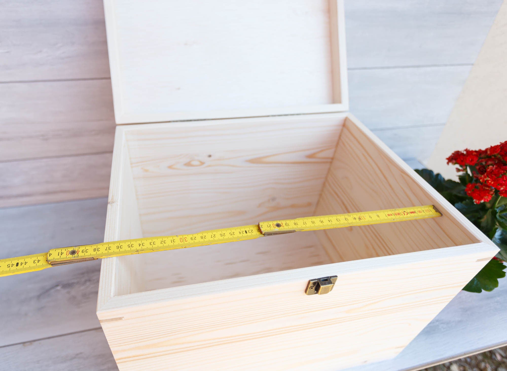 Cufar/cutie din lemn cu capac 34x26x30 cm