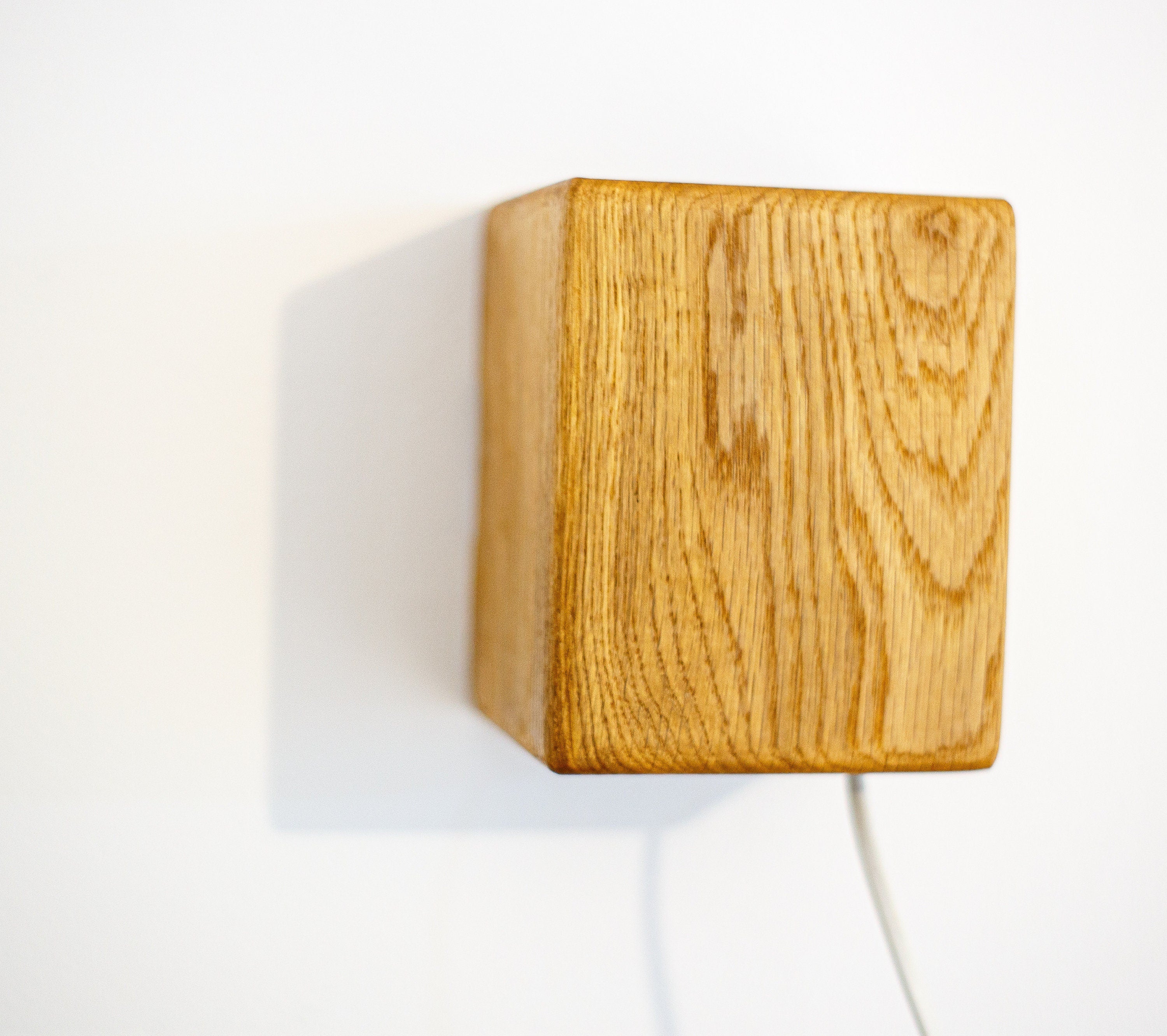 Corp iluminat din lemn de stejar,pentru dormitor,living