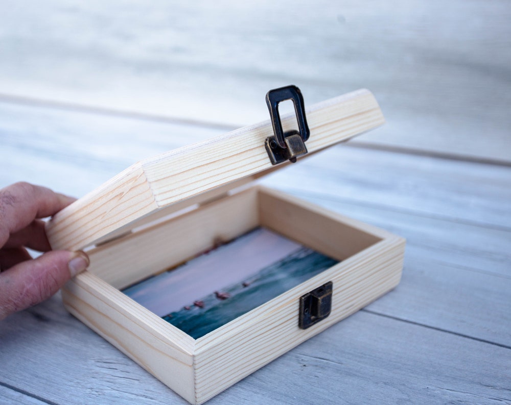 Personalized Wooden Memory Box: Engraved Couple Keepsake